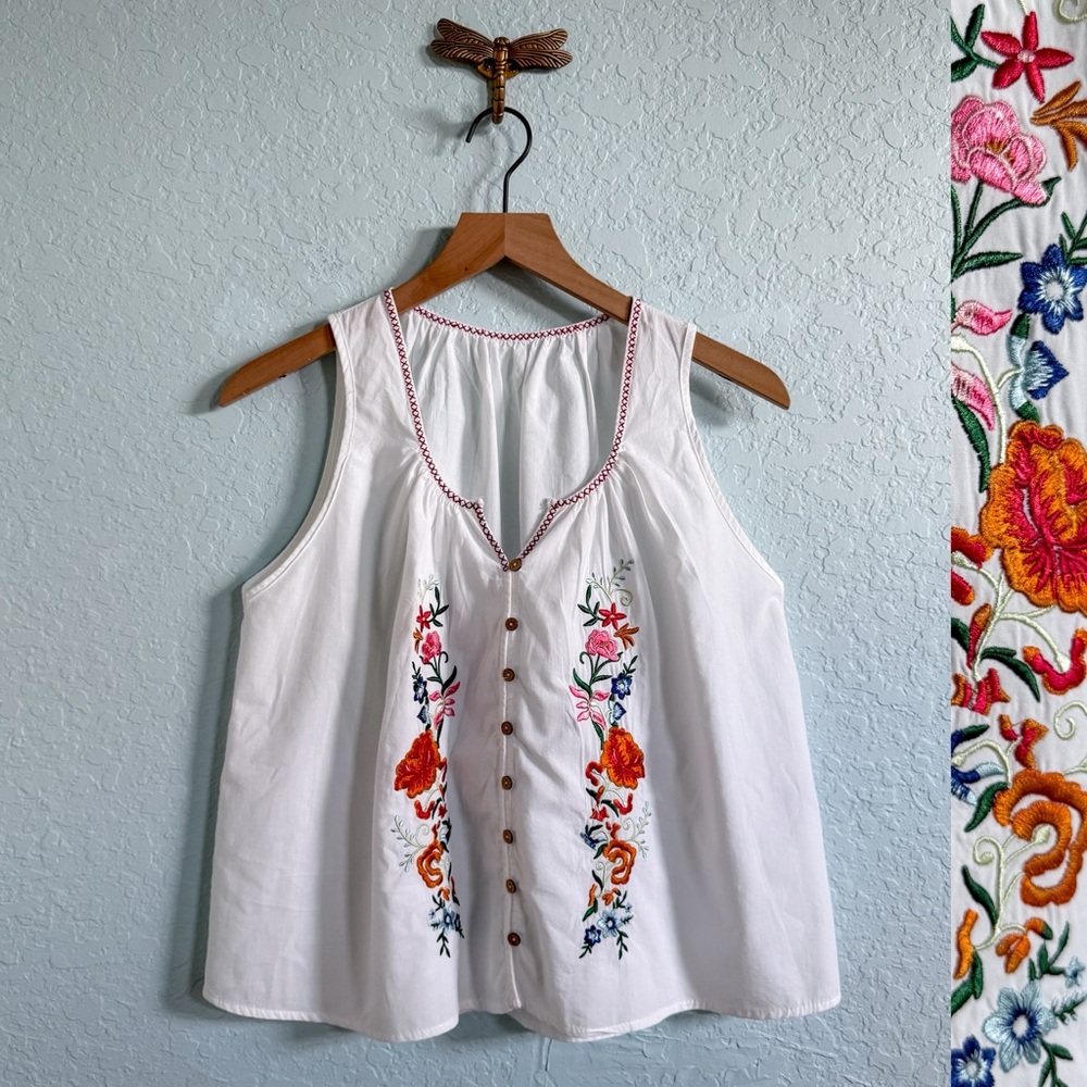 NWOT•Boho Floral Embroidered Tank Top for Women•Size Small